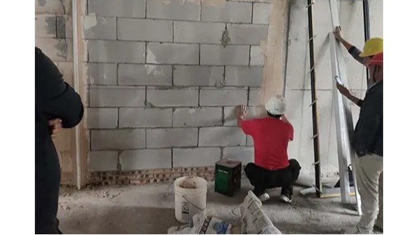 輕質(zhì)抹灰石膏一平方多少公斤